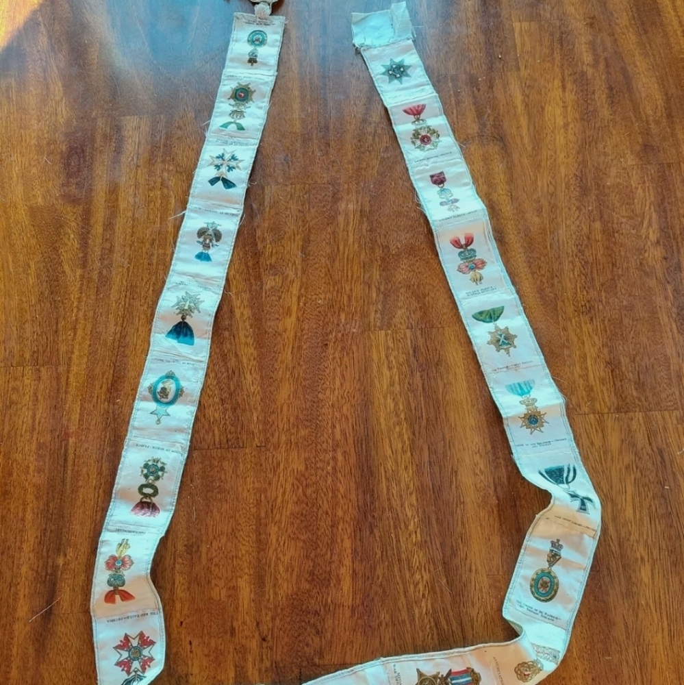 Cigarette Silks Tobacco Silks VTG Medals Medallion Lot Of 22 Sewn Together